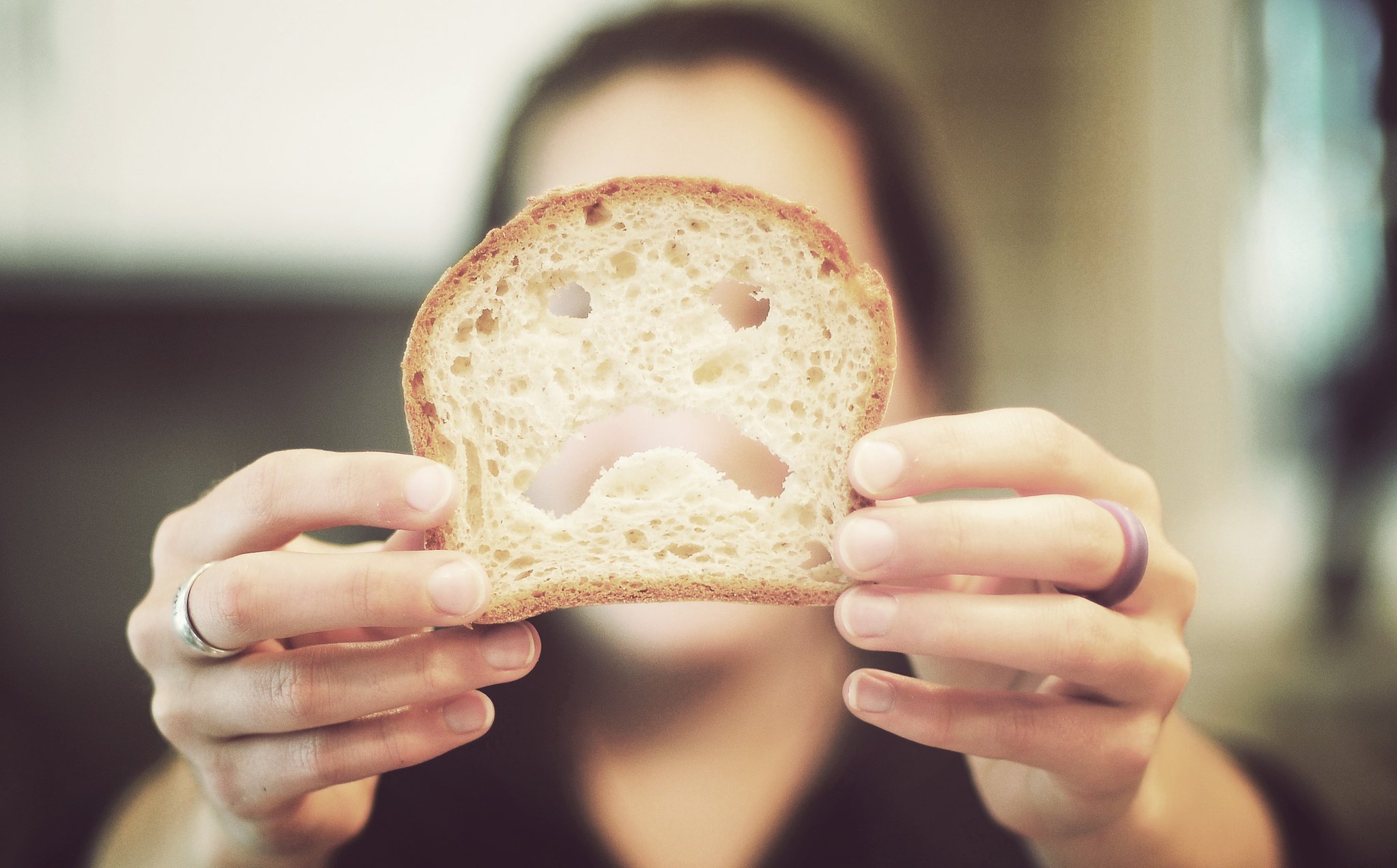 5 Signs You Have Gluten Intolerance