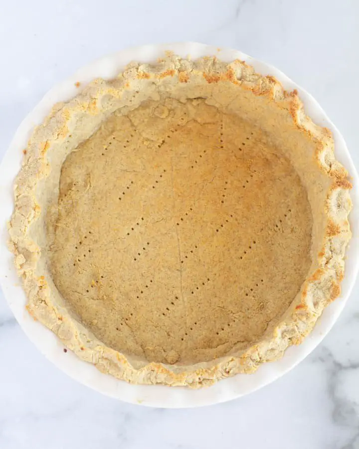Almond Flour Keto Pie Crust {Gluten Free}