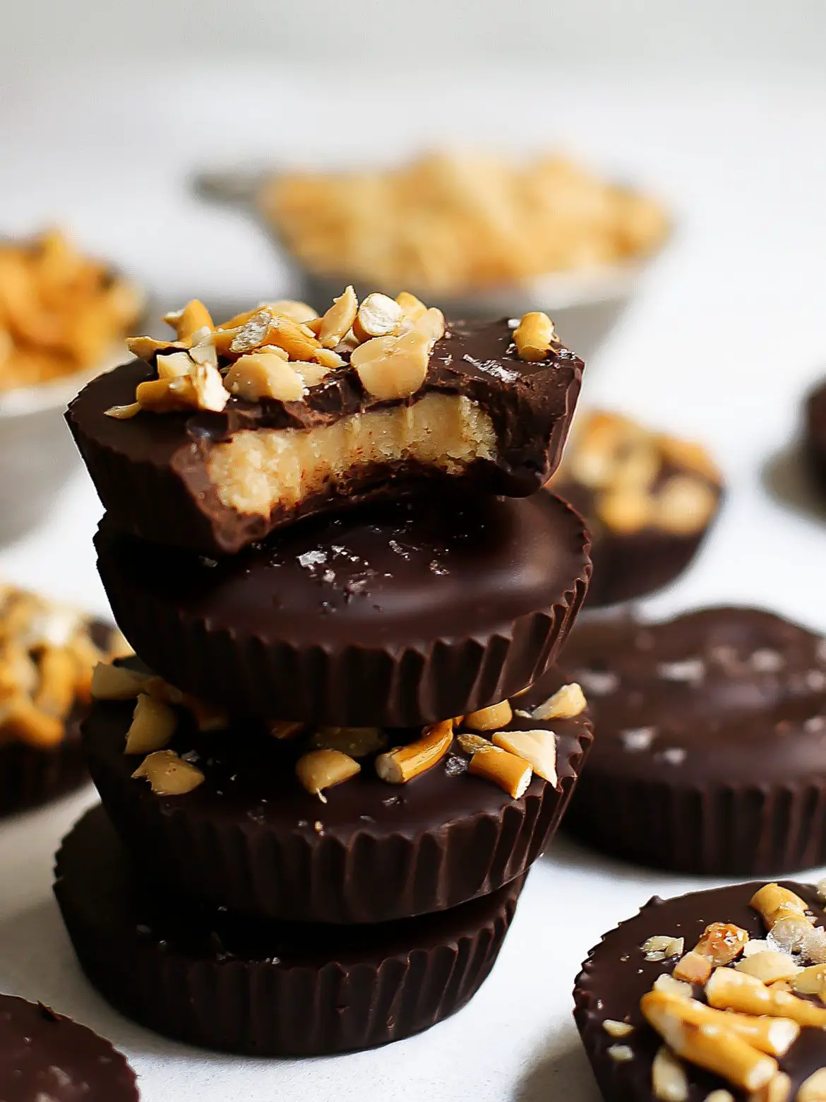 Healthy peanut butter cups made with just five ingredients ...