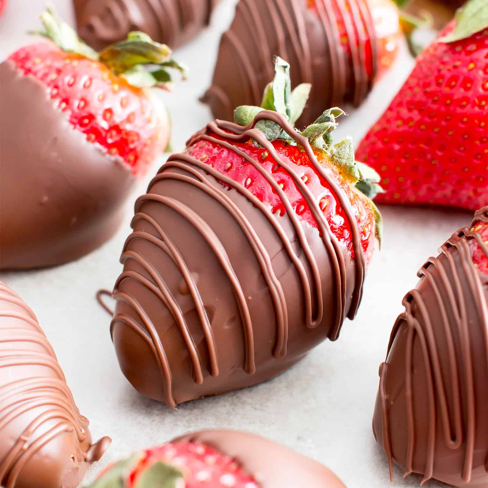 How to Make Chocolate Dipped Strawberries Recipe (Vegan ...