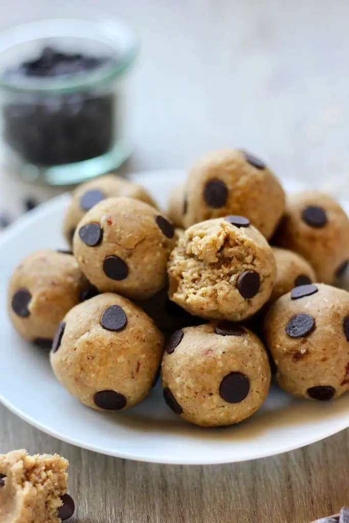 Vegan Cookie Dough Balls â with natural ingredients only ...